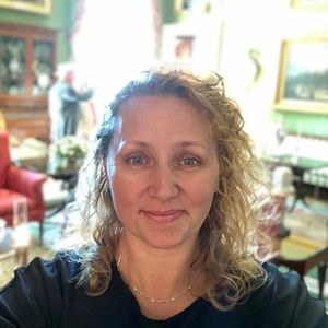 Meet your Posher, Jennifer